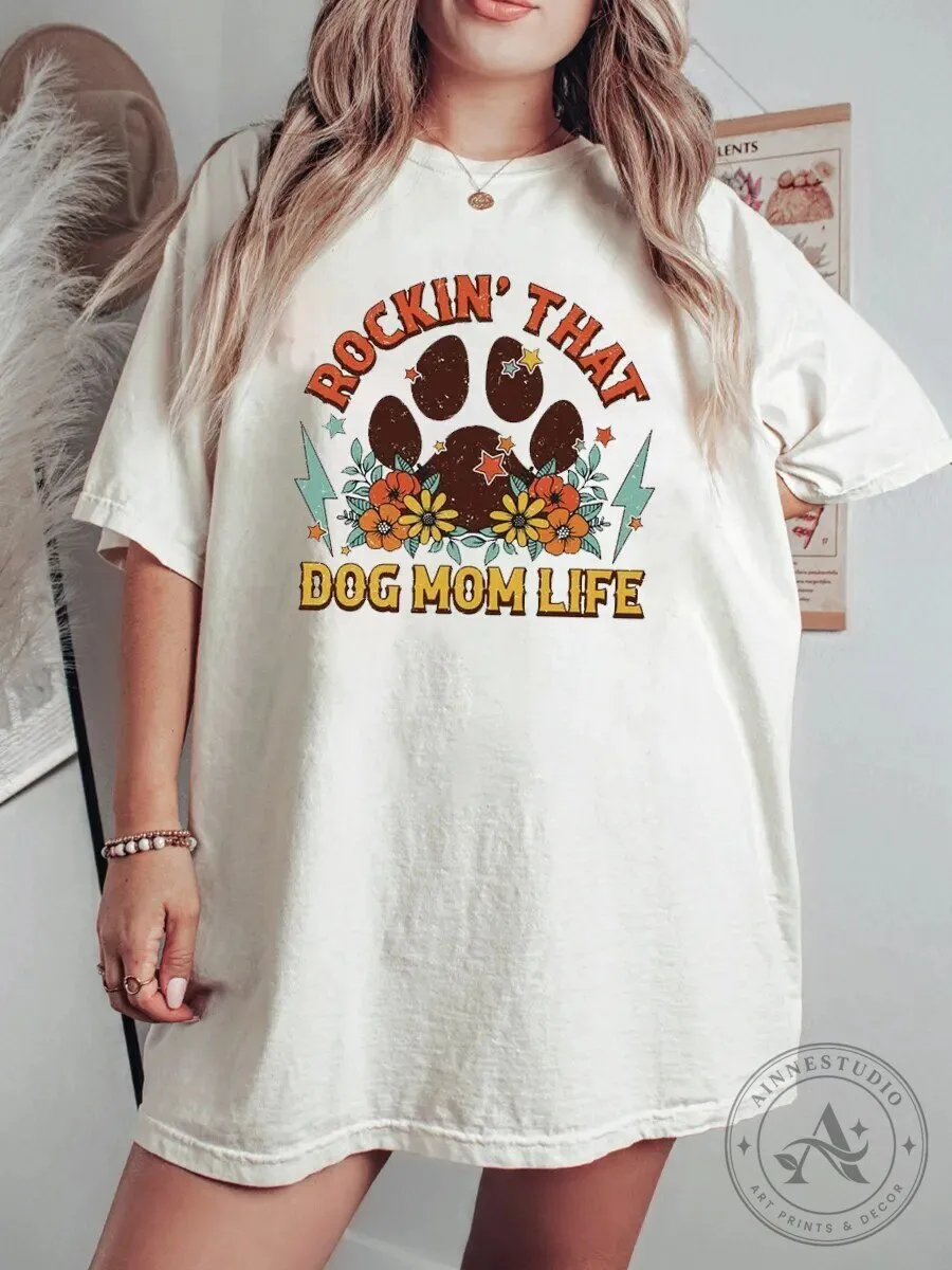 Rockin' That Dog Mom Life Paw Print Floral Graphic T-Shirt